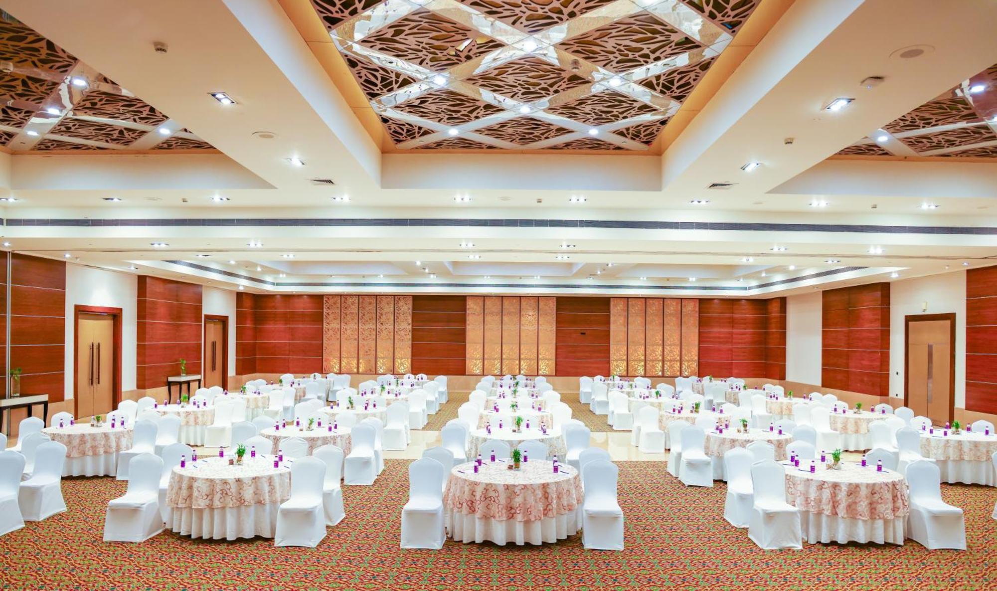 Balaji Sarovar Premiere Solapur Exterior foto